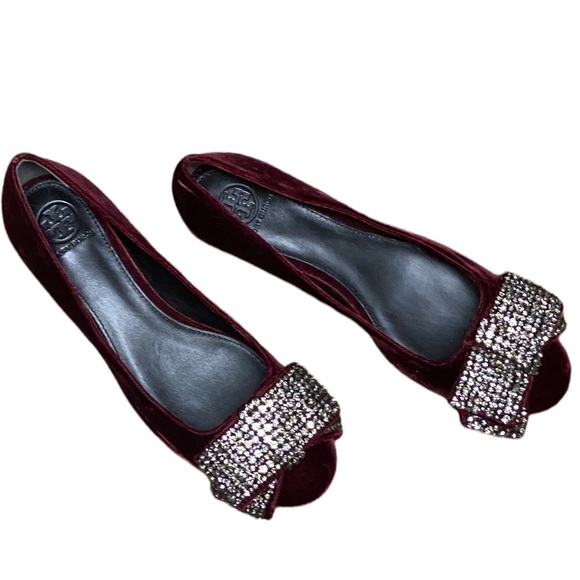 👠NIB Tory Burch Josephine Velvet Pumps 25MM Bordeaux👠 - Picture 2 of 8
